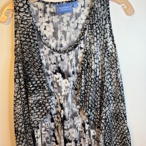 Black and White Sleeveless Top